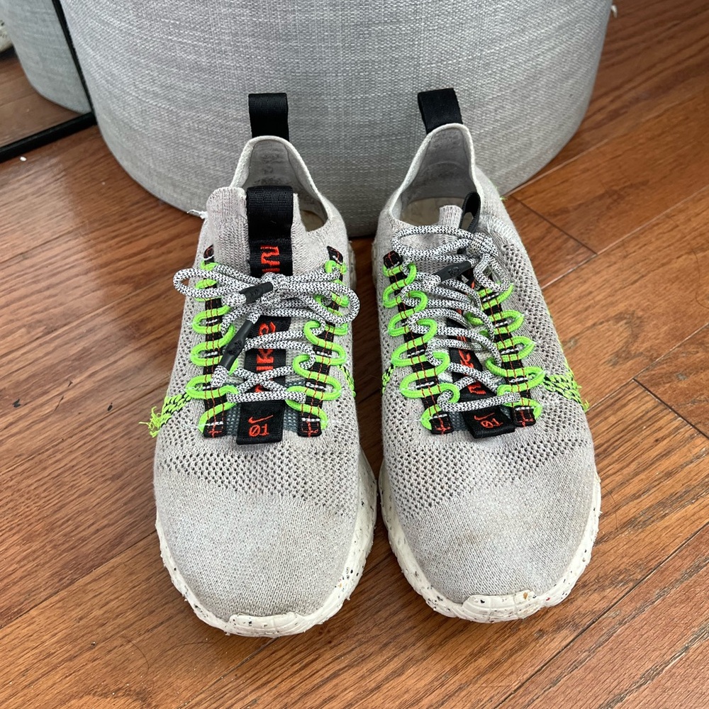 Nike space hippie 01 Electric green